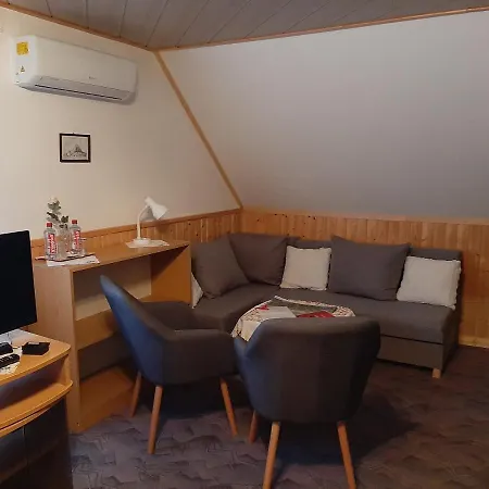 Rozsa Vendeghaz Guest house