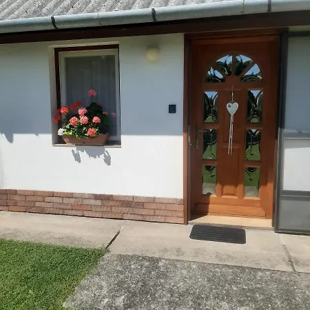 Rozsa Vendeghaz Guest house